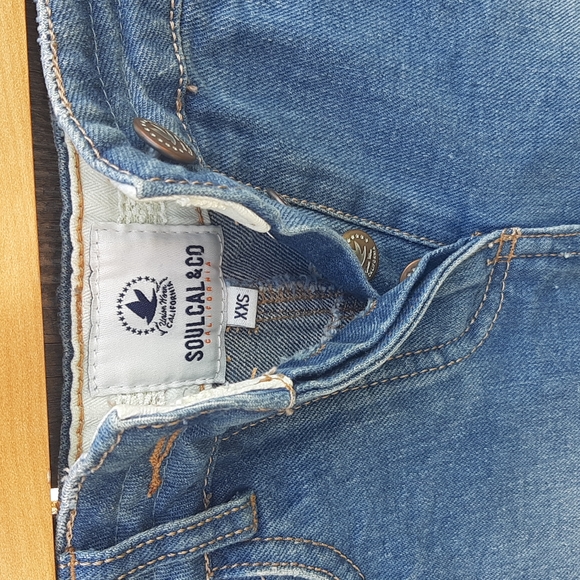 Women's Soulcal & Co denim Distressed mini skirt size xxs - Picture 3 of 6